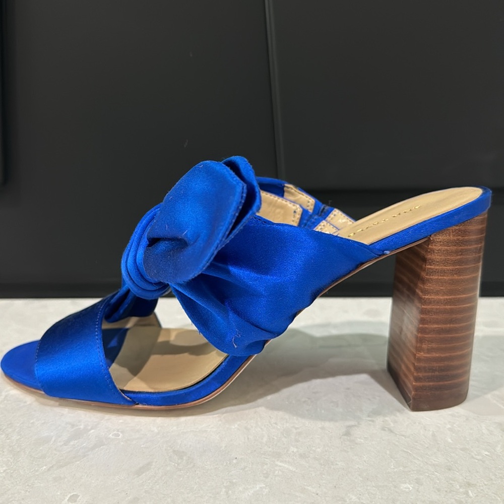 BRAND NEW! Ann Taylor royal blue satin high heel sandals with bows. - Picture 3 of 10